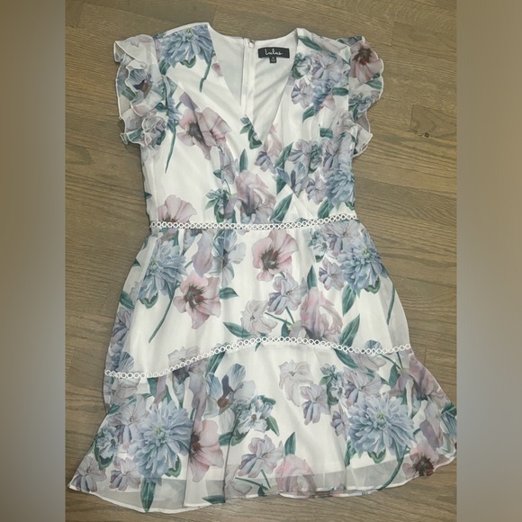 Lulus Art of Love White Multi Floral Print Ruffled Mini Dress Womens size m - Picture 5 of 8